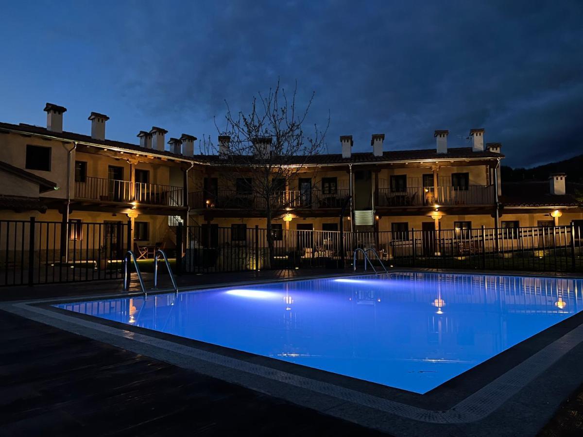 Apartamentos Dona Jimena Del Ambroz 4 Estrellas Complejo Unico En El Centro Del Pueblo - Piscina Ya Abierta Hervas Ngoại thất bức ảnh
