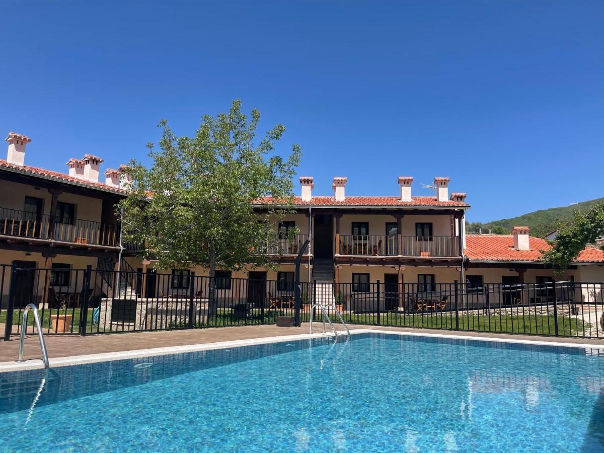 Apartamentos Dona Jimena Del Ambroz 4 Estrellas Complejo Unico En El Centro Del Pueblo - Piscina Ya Abierta Hervas Ngoại thất bức ảnh