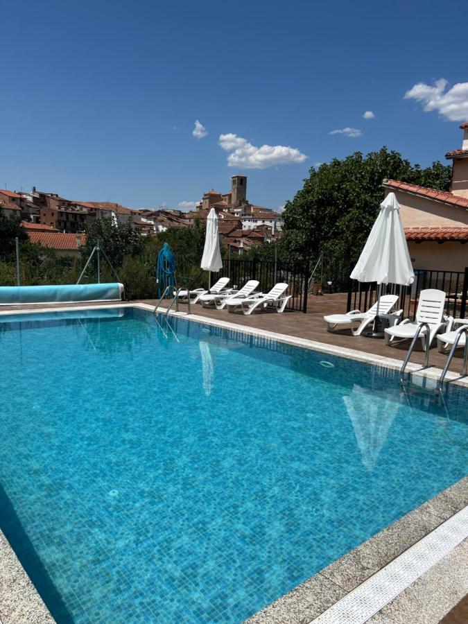 Apartamentos Dona Jimena Del Ambroz 4 Estrellas Complejo Unico En El Centro Del Pueblo - Piscina Ya Abierta Hervas Ngoại thất bức ảnh