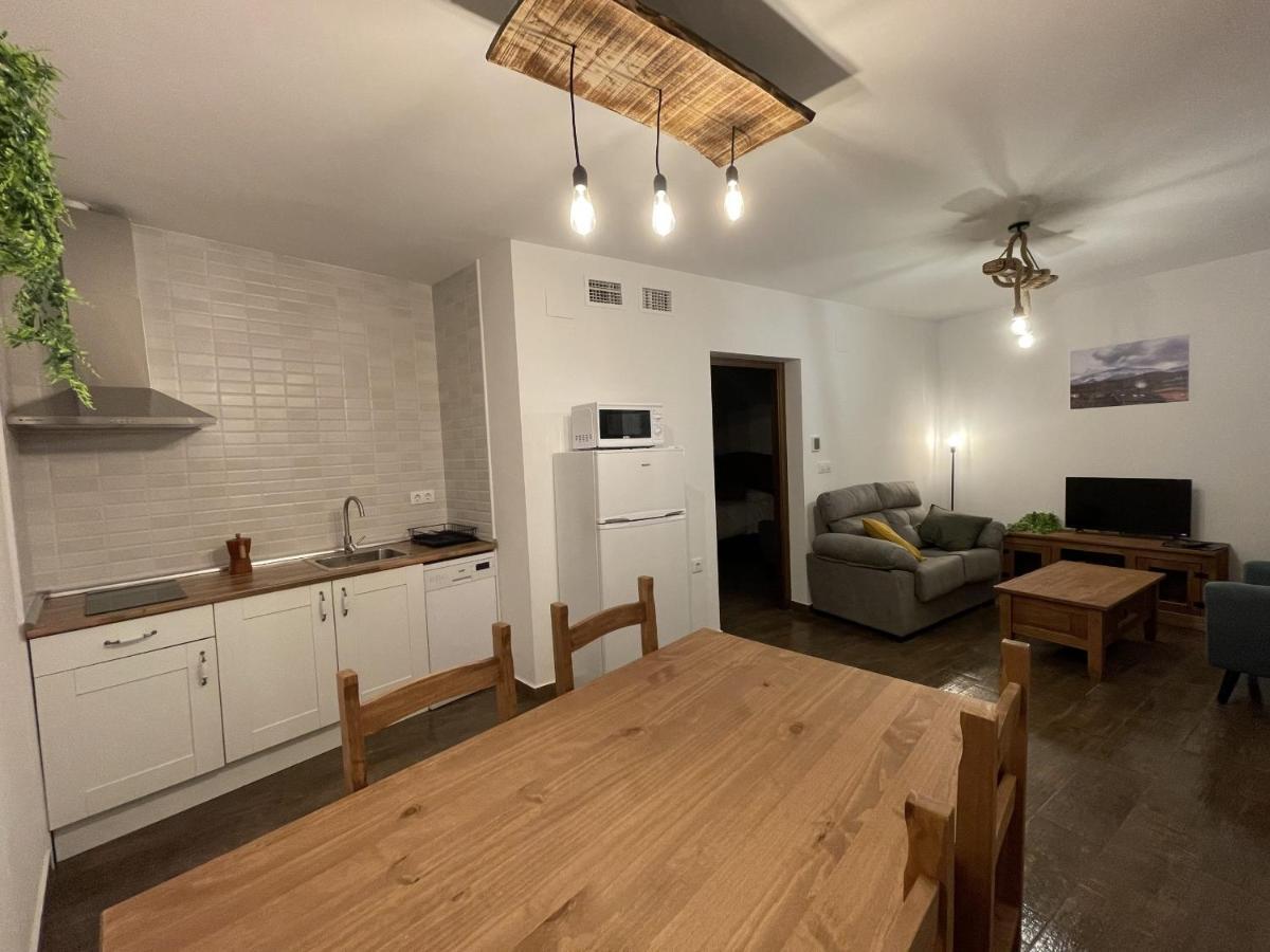 Apartamentos Dona Jimena Del Ambroz 4 Estrellas Complejo Unico En El Centro Del Pueblo - Piscina Ya Abierta Hervas Ngoại thất bức ảnh